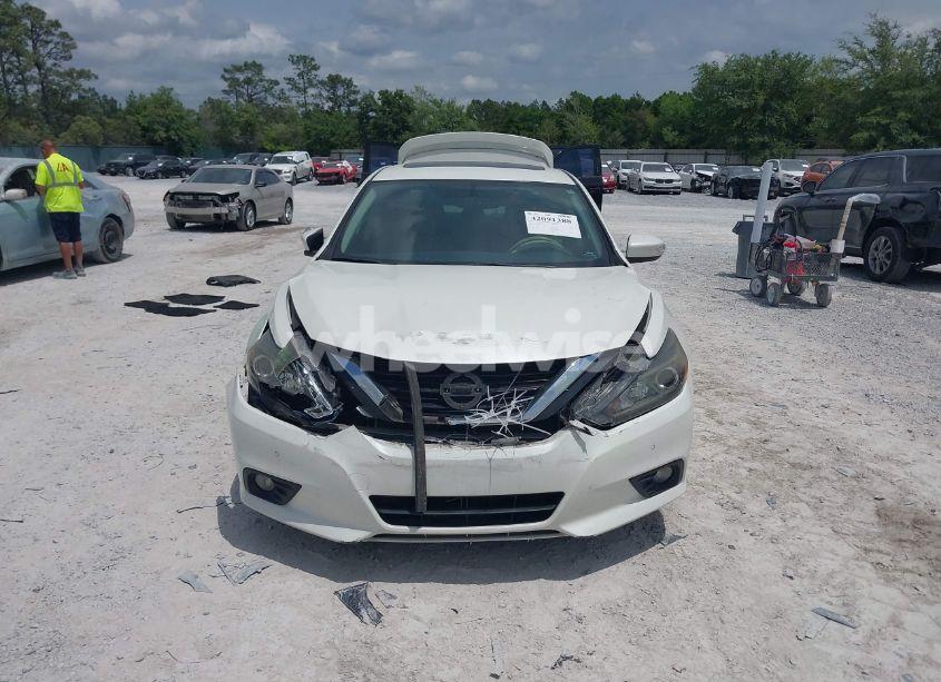 Photo 13 of 2017 Nissan Altima 3.5 SL (VIN 1N4BL3AP8HC221732)