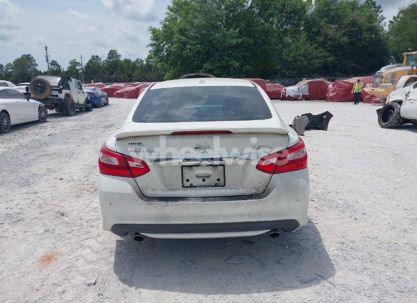 Photo 17 of 2017 Nissan Altima 3.5 SL (VIN 1N4BL3AP8HC221732)