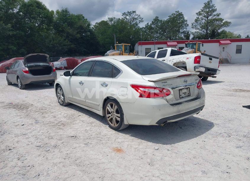 Photo 3 of 2017 Nissan Altima 3.5 SL (VIN 1N4BL3AP8HC221732)