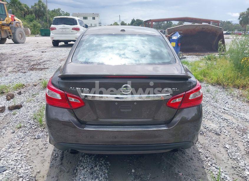 Photo 16 of 2017 Nissan Altima 3.5 SL (VIN 1N4BL3AP8HC263883)