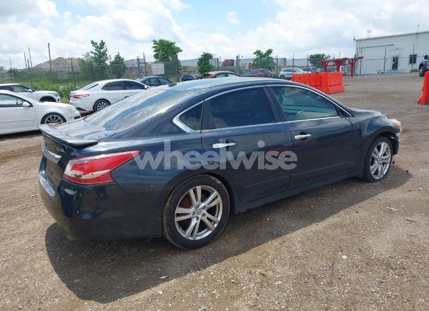 Photo 4 of 2013 Nissan Altima 3.5 SL (VIN 1N4BL3AP9DC140281)