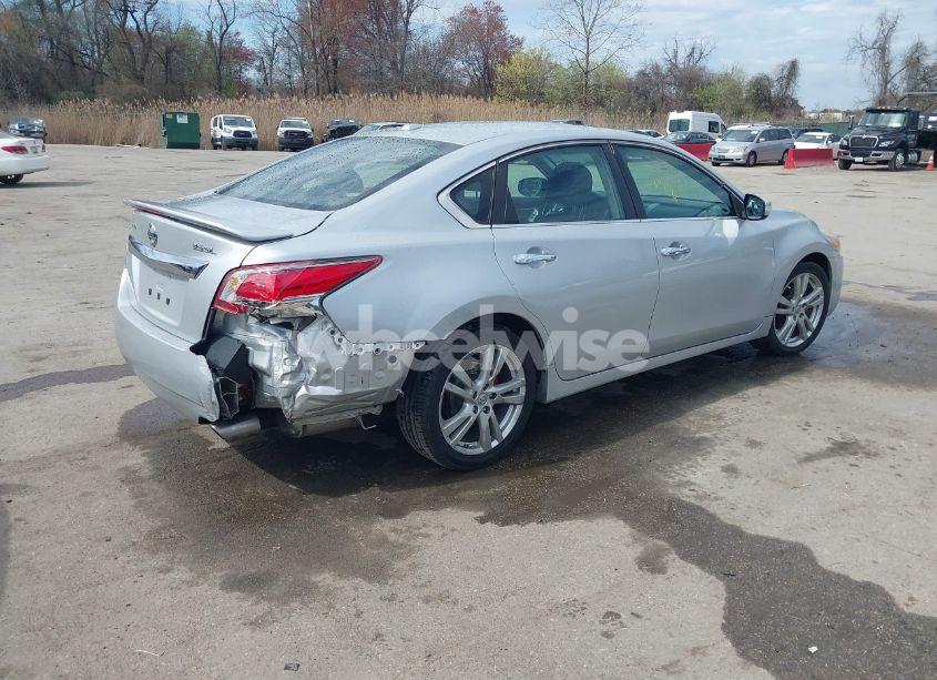 Photo 4 of 2013 Nissan Altima 3.5 SL (VIN 1N4BL3AP9DC219496)