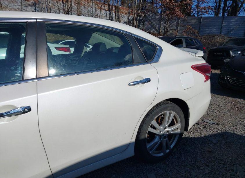Photo 14 of 2013 Nissan Altima 3.5 SL (VIN 1N4BL3AP9DC240378)