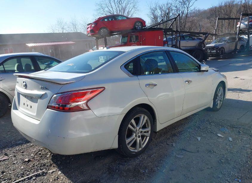 Photo 4 of 2013 Nissan Altima 3.5 SL (VIN 1N4BL3AP9DC240378)