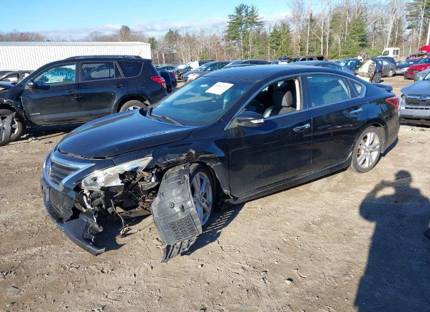 Photo 2 of 2013 Nissan Altima 3.5 SL (VIN 1N4BL3AP9DN449138)