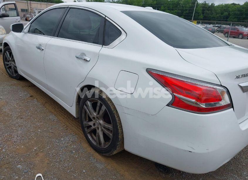 Photo 3 of 2014 Nissan Altima 3.5 SL (VIN 1N4BL3AP9EC166252)