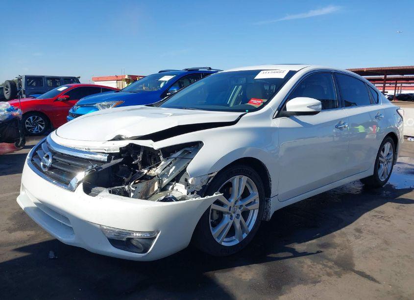 Photo 2 of 2015 Nissan Altima 3.5 SL (VIN 1N4BL3AP9FC132099)