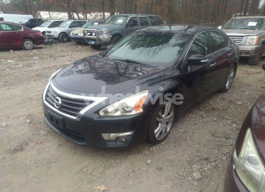 Photo 2 of 2015 Nissan Altima 3.5 SL (VIN 1N4BL3AP9FC136606)