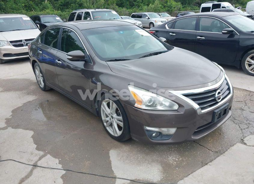 2015 Nissan Altima 3.5 S/3.5 SL/3.5 SV (VIN 1N4BL3AP9FC490562) main photo