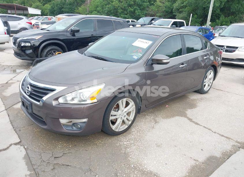Photo 2 of 2015 Nissan Altima 3.5 S/3.5 SL/3.5 SV (VIN 1N4BL3AP9FC490562)