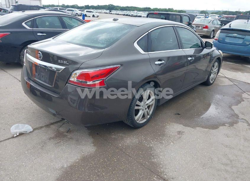 Photo 4 of 2015 Nissan Altima 3.5 S/3.5 SL/3.5 SV (VIN 1N4BL3AP9FC490562)