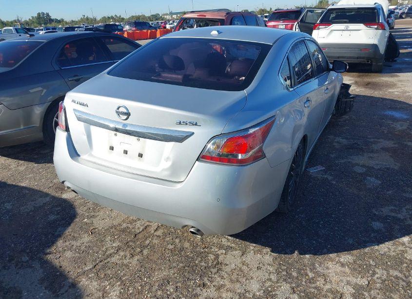 Photo 4 of 2015 Nissan Altima 3.5 S/3.5 SL/3.5 SV (VIN 1N4BL3AP9FC493316)