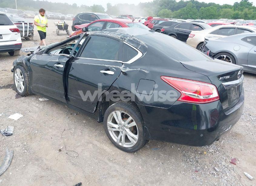 Photo 3 of 2013 Nissan Altima 3.5 SL (VIN 1N4BL3APXDC205266)