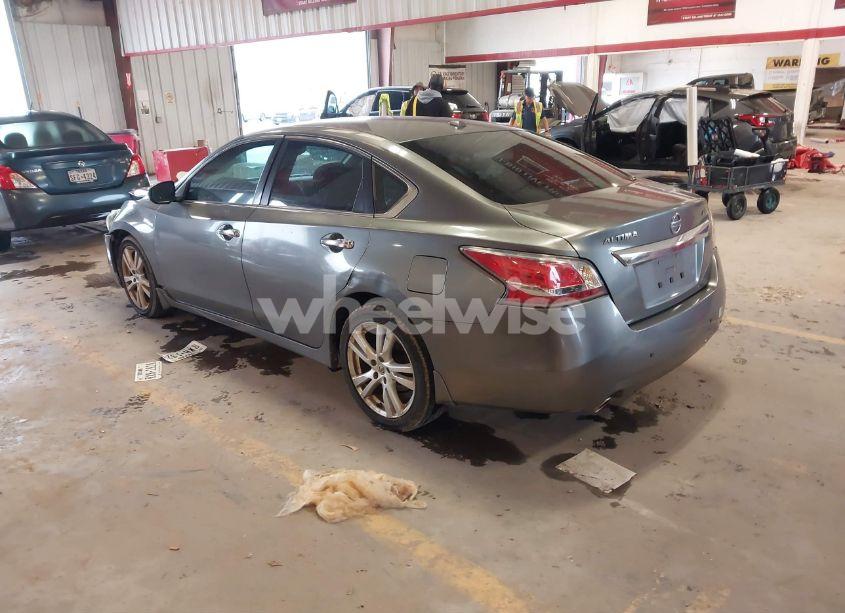 Photo 3 of 2015 Nissan Altima 3.5 SL (VIN 1N4BL3APXFC163877)