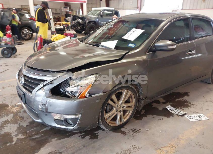 Photo 6 of 2015 Nissan Altima 3.5 SL (VIN 1N4BL3APXFC163877)