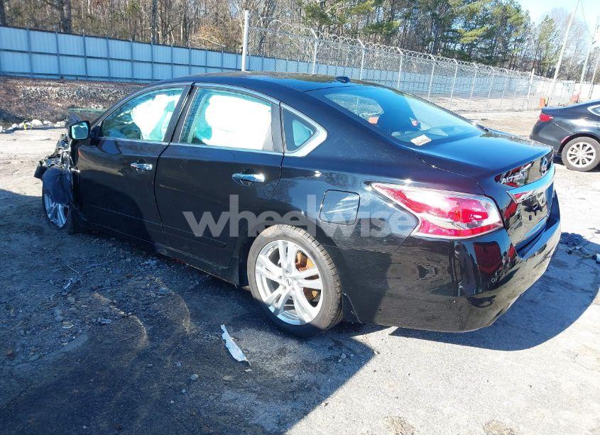 Photo 3 of 2015 Nissan Altima 3.5 SL (VIN 1N4BL3APXFC269830)