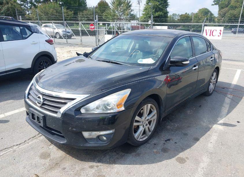 Photo 2 of 2015 Nissan Altima 3.5 SL (VIN 1N4BL3APXFC448241)