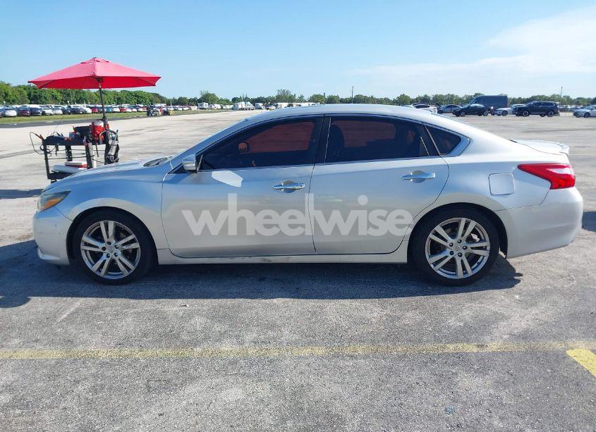 Photo 14 of 2017 Nissan Altima 3.5 SL (VIN 1N4BL3APXHC190404)