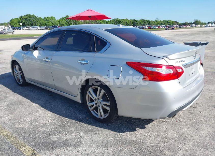 Photo 3 of 2017 Nissan Altima 3.5 SL (VIN 1N4BL3APXHC190404)