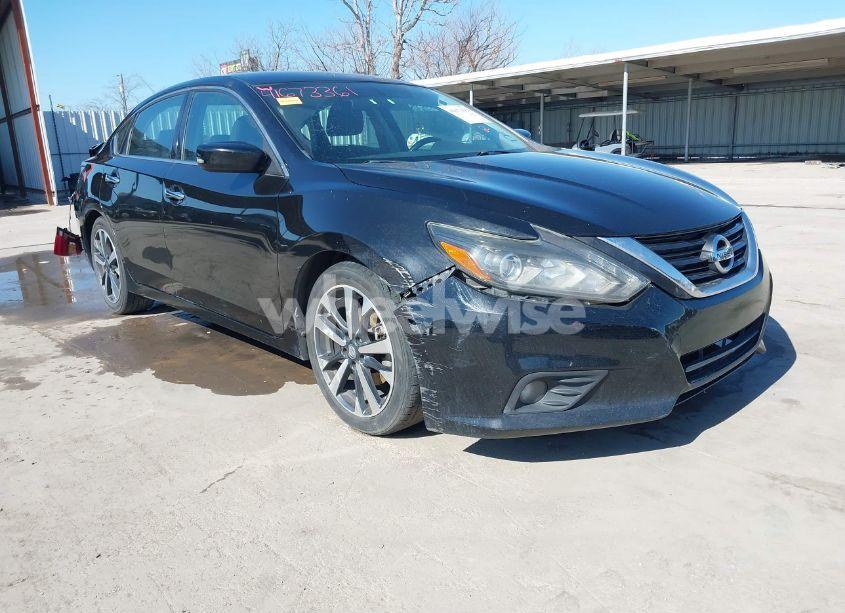 2017 Nissan Altima 3.5 SR (VIN 1N4BL3APXHC193433) main photo