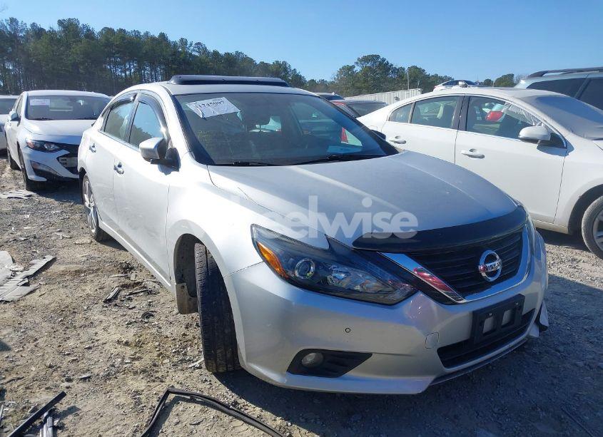 2017 Nissan Altima 3.5 SL (VIN 1N4BL3APXHC236121) main photo
