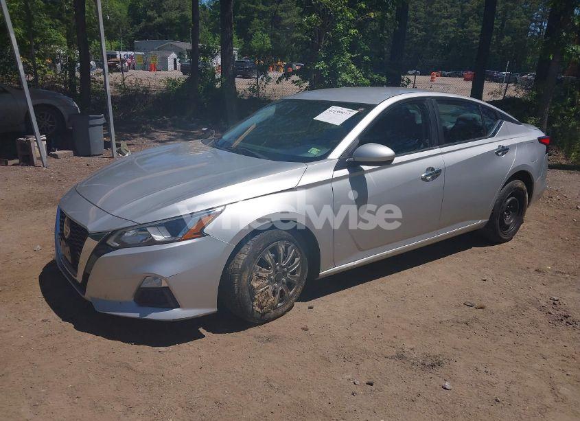 Photo 2 of 2019 Nissan Altima 2.5 S (VIN 1N4BL4BV0KC199817)