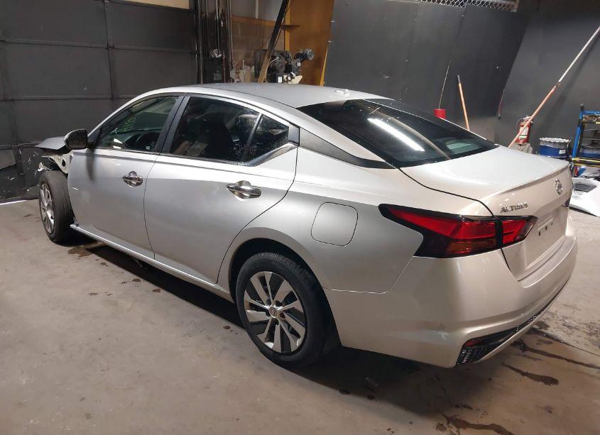 Photo 3 of 2019 Nissan Altima 2.5 S (VIN 1N4BL4BV0KC206488)