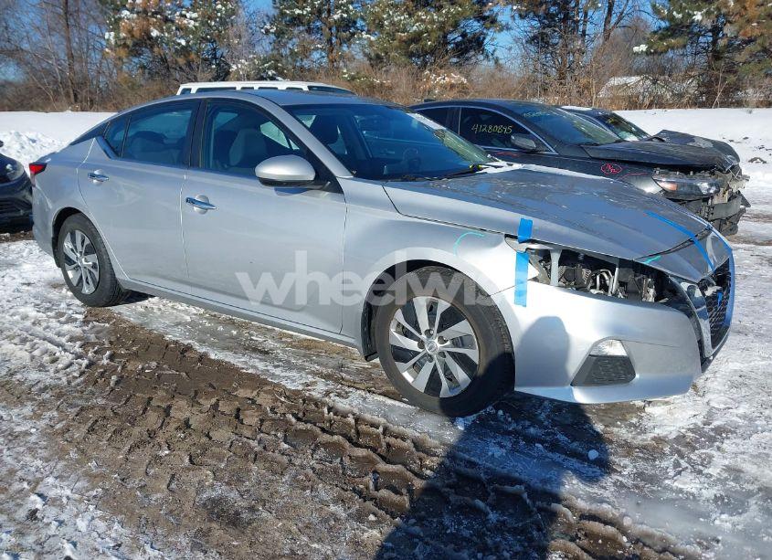 2019 Nissan Altima 2.5 S (VIN 1N4BL4BV0KC220357) main photo