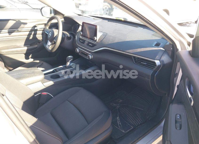 Photo 5 of 2019 Nissan Altima 2.5 S (VIN 1N4BL4BV0KC220357)