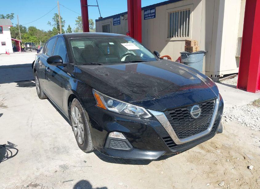 2019 Nissan Altima 2.5 S (VIN 1N4BL4BV0KC231746) main photo