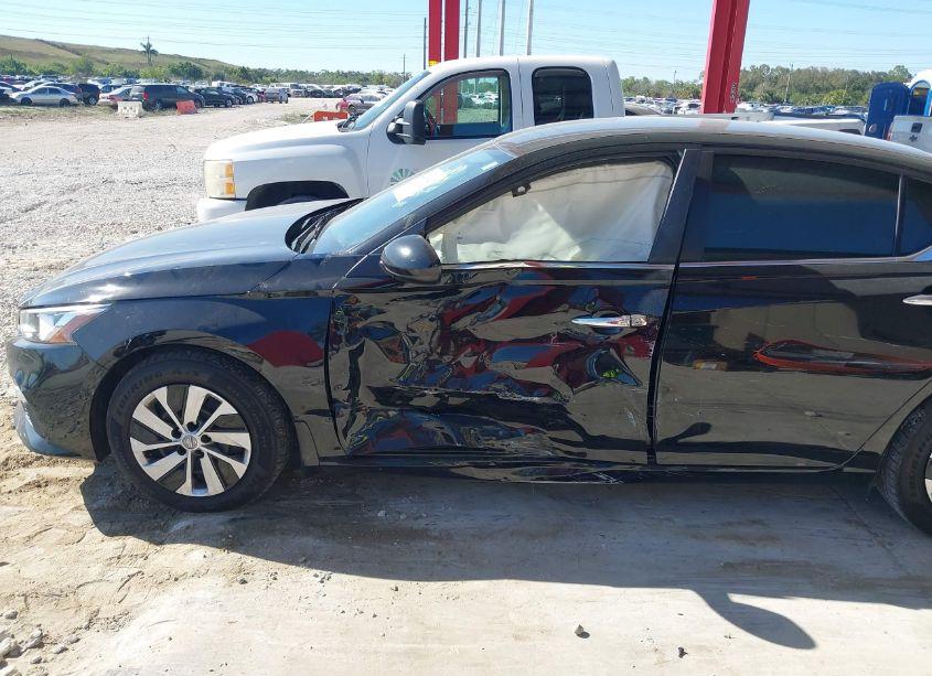 Photo 6 of 2019 Nissan Altima 2.5 S (VIN 1N4BL4BV0KC231746)