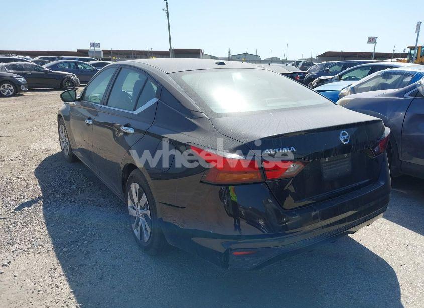 Photo 3 of 2019 Nissan Altima 2.5 S (VIN 1N4BL4BV0KC233402)
