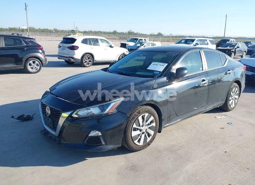 Photo 2 of 2019 Nissan Altima 2.5 S (VIN 1N4BL4BV0KN326697)
