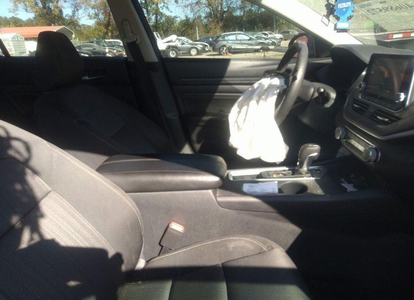 Photo 5 of 2020 Nissan Altima S FWD (VIN 1N4BL4BV0LC121345)