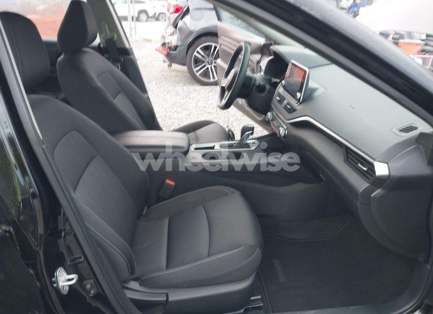 Photo 5 of 2020 Nissan Altima S FWD (VIN 1N4BL4BV0LC152594)