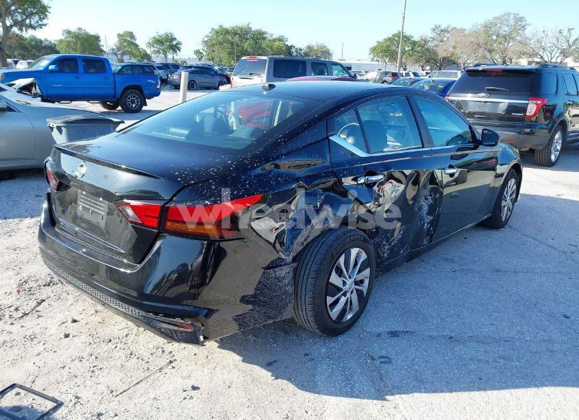 Photo 4 of 2020 Nissan Altima S FWD (VIN 1N4BL4BV0LC185062)