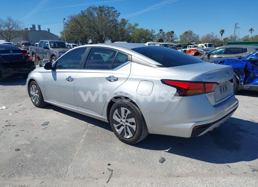 Photo 3 of 2020 Nissan Altima S FWD (VIN 1N4BL4BV0LC190262)