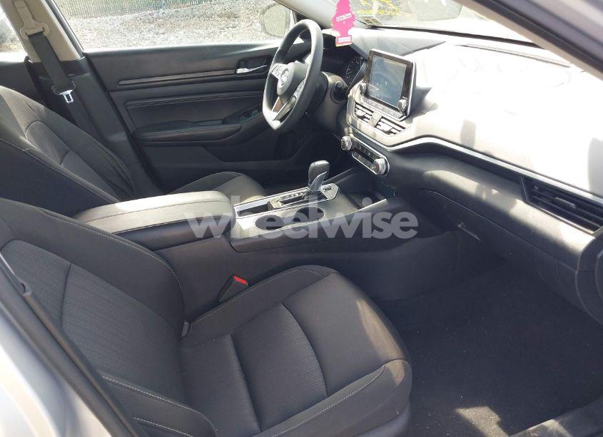 Photo 5 of 2020 Nissan Altima S FWD (VIN 1N4BL4BV0LC190696)