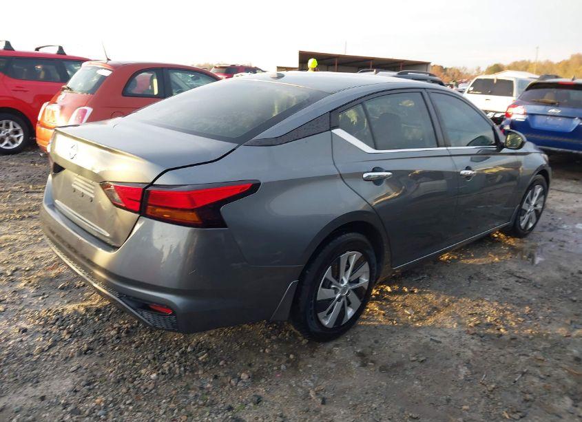 Photo 4 of 2020 Nissan Altima S FWD (VIN 1N4BL4BV0LC191587)