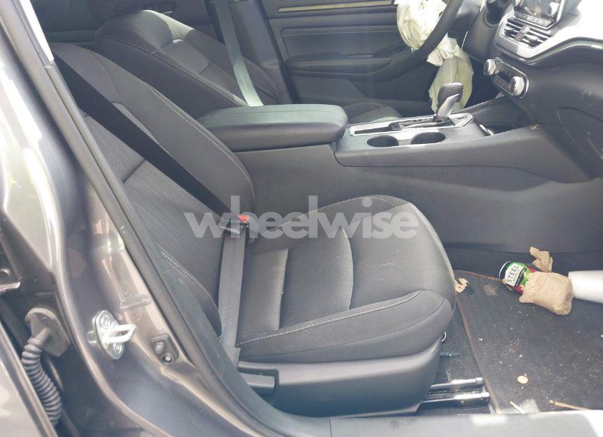 Photo 5 of 2020 Nissan Altima S FWD (VIN 1N4BL4BV0LC211868)