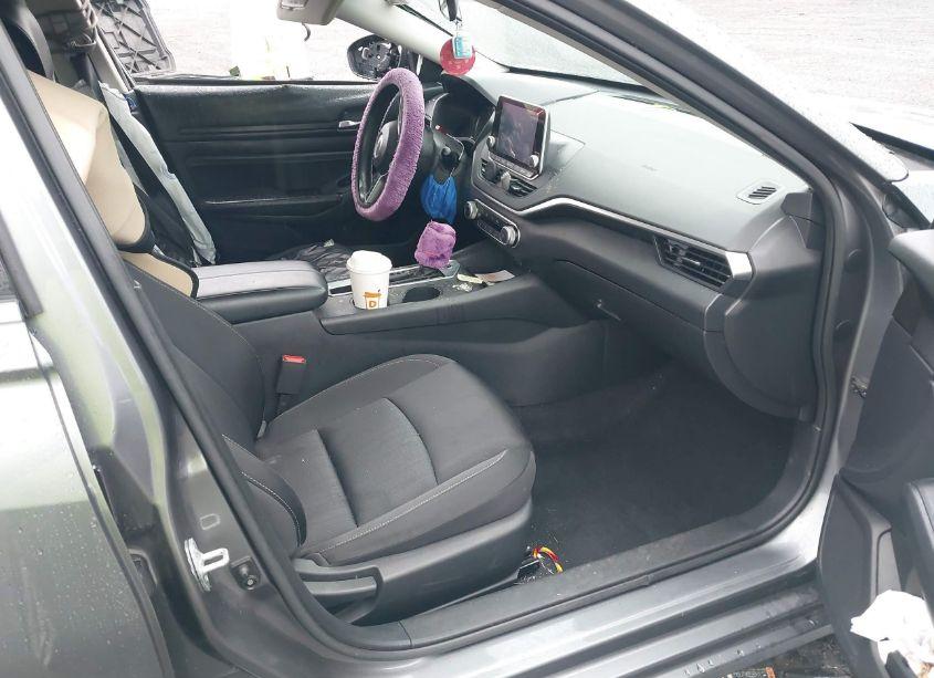 Photo 5 of 2020 Nissan Altima S FWD (VIN 1N4BL4BV0LC233546)