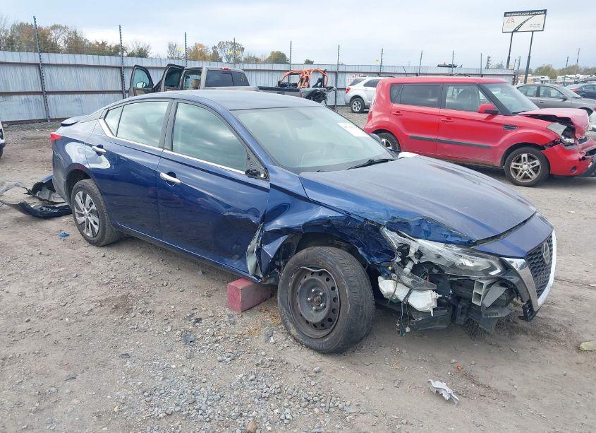 2020 Nissan Altima S FWD (VIN 1N4BL4BV0LC247429) main photo