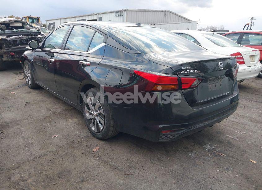 Photo 3 of 2020 Nissan Altima S FWD (VIN 1N4BL4BV0LC262402)