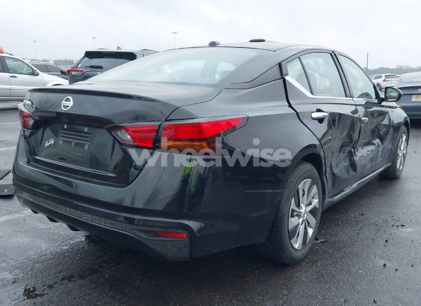 Photo 4 of 2020 Nissan Altima S FWD (VIN 1N4BL4BV0LN305009)