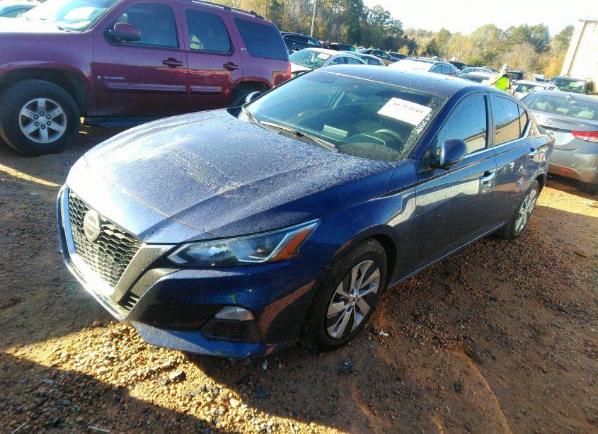 Photo 2 of 2021 Nissan Altima S FWD (VIN 1N4BL4BV0MN314665)