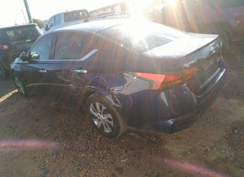 Photo 3 of 2021 Nissan Altima S FWD (VIN 1N4BL4BV0MN314665)