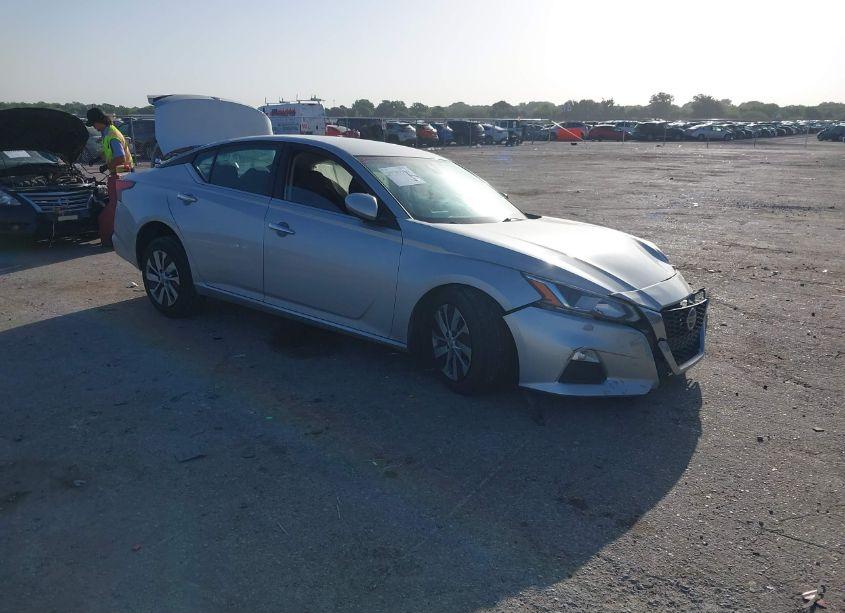 2021 Nissan Altima S FWD (VIN 1N4BL4BV0MN360769) main photo