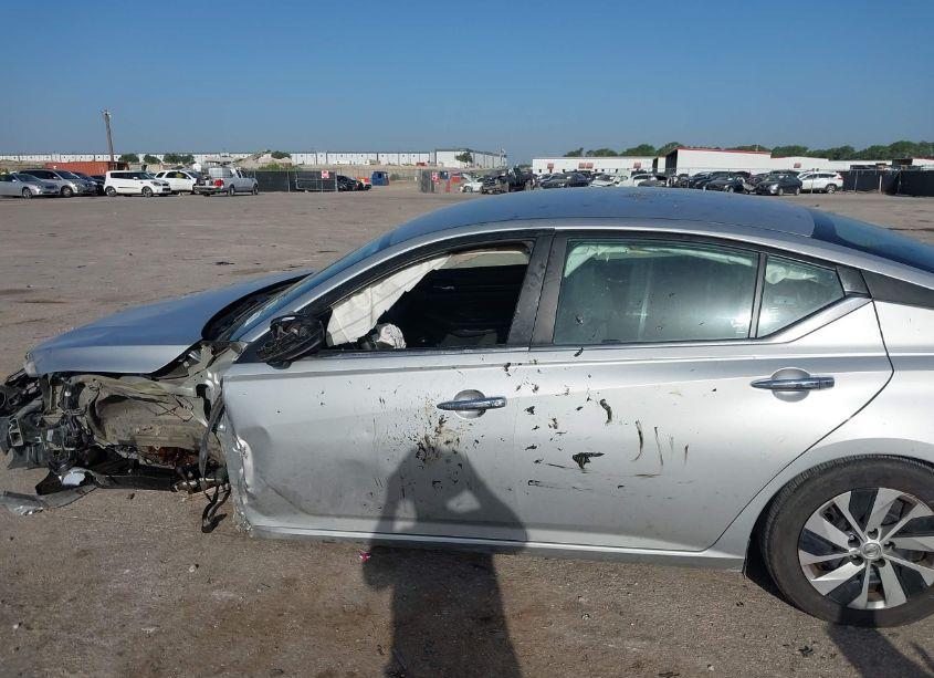 Photo 14 of 2021 Nissan Altima S FWD (VIN 1N4BL4BV0MN360769)