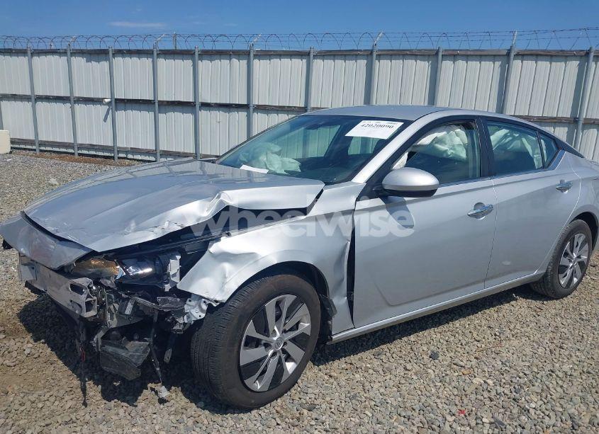 Photo 6 of 2022 Nissan Altima S FWD (VIN 1N4BL4BV0NN302100)