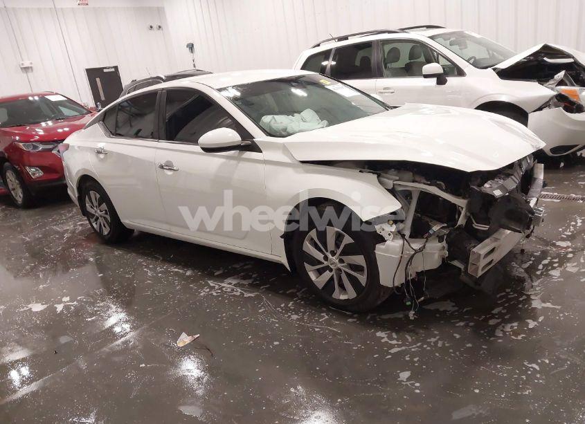 2022 Nissan Altima S FWD (VIN 1N4BL4BV0NN347277) main photo